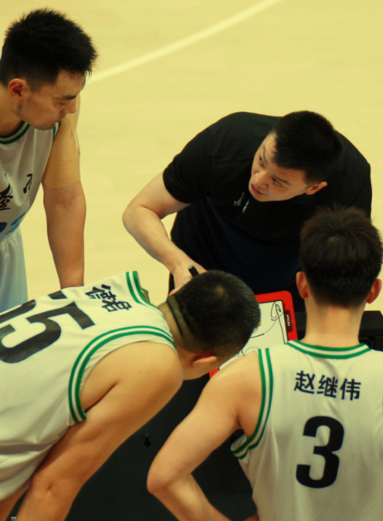 华体会体育登录入口-若杨鸣回归，赵继伟留队，再找3到4名顶级外援,辽篮能否重塑辉煌?